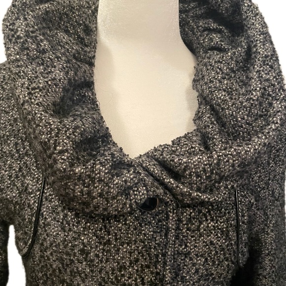 🧥Point Zero (Mackage look) Boucle Coat - Picture 4 of 10